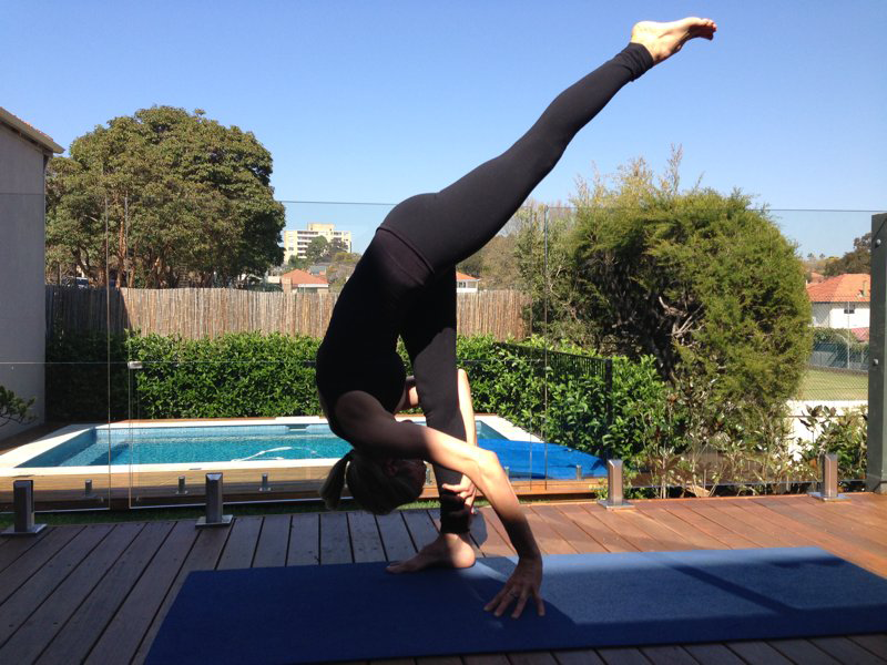 Kimberley Mitchell – Certified Iyengar Yoga Teacher In Mosman 